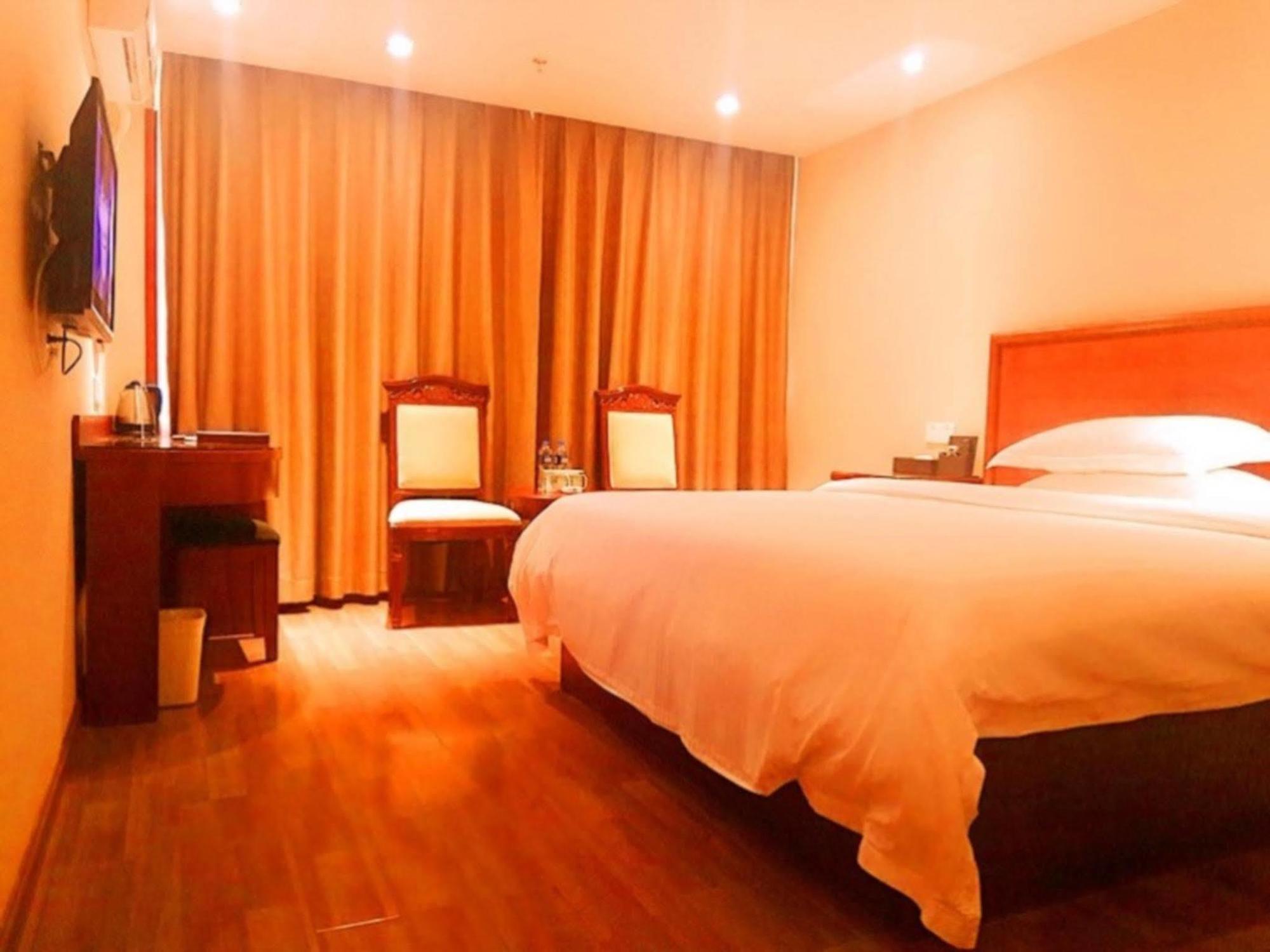 Greentree Inn Guangdong Shenzhen Henggang Wenti Square Xianle Road Shell Hotel エクステリア 写真